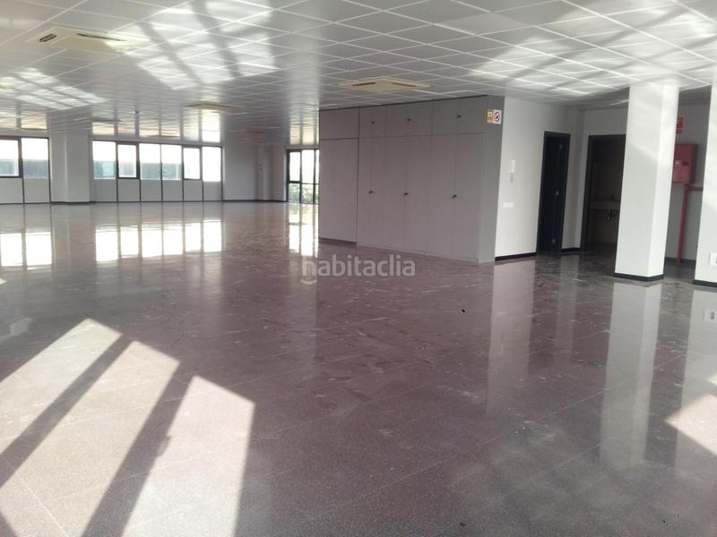 Foto 5b239696-6ea5-4d53-ab43-ee0197774b71. Rent industrial building in Granvia LH Hospitalet de Llobregat (L´)