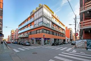 Local Comercial  Mataró - calle unio. Local esquinero en venta en calle unió, eixample  mataró
