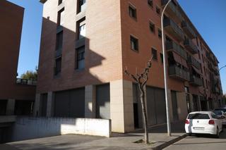 Local commercial  La llagosta - carrer mogoda de. Local de obra nueva en venta en la llagosta
