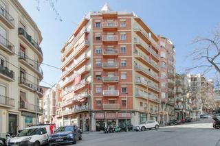 Local commercial  Barcelona - carrer llorens i barba. Local en venta en calle llorens i barba, 45 baix guinardobarcelo