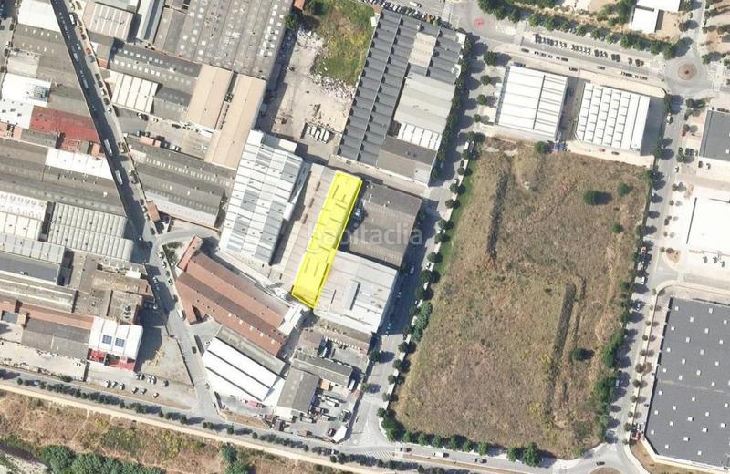 Foto 2abb1d65-7c07-4e96-940d-f084bac88b70. Fabrikhalle in Ajuntament-Maragall Ripollet