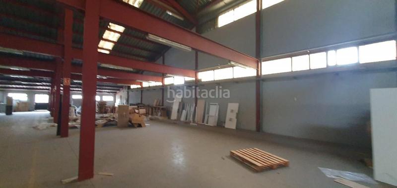 Foto 5bc5d4de-d7bd-43a0-bf68-d39b48dc1e38. Fabrikhalle in Ajuntament-Maragall Ripollet