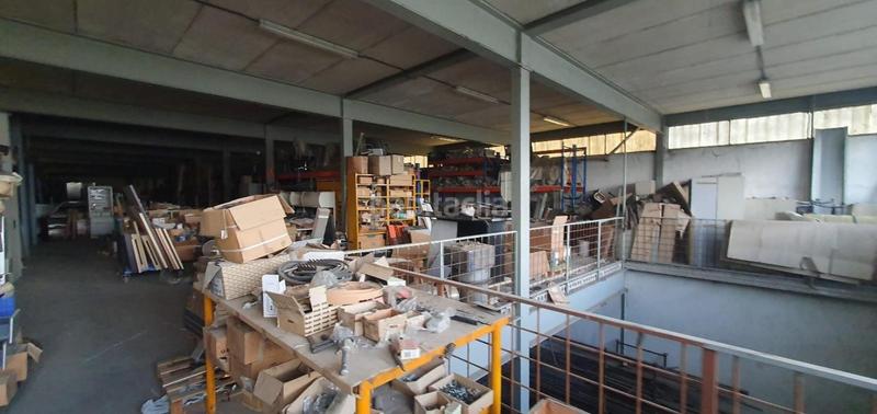 Foto f0abc35a-f9d4-44d7-b769-eb3e6b6ccd12. Fabrikhalle in Ajuntament-Maragall Ripollet