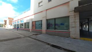 Local Comercial  Vilanova i la geltrú - rambla exposició. Local en venta en rambla de l exposició, 95, les casernes  sant