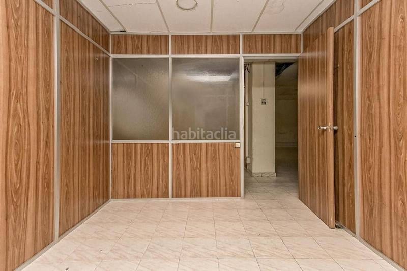 Foto 73c64f56-80af-4987-9a38-67db02e7e543. Business premise in Horta Barcelona