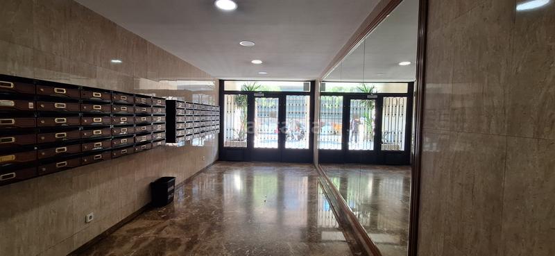 Foto 0527fcef-7dad-4675-a80f-fa15408060b1. Bureau dans La Bordeta Barcelona