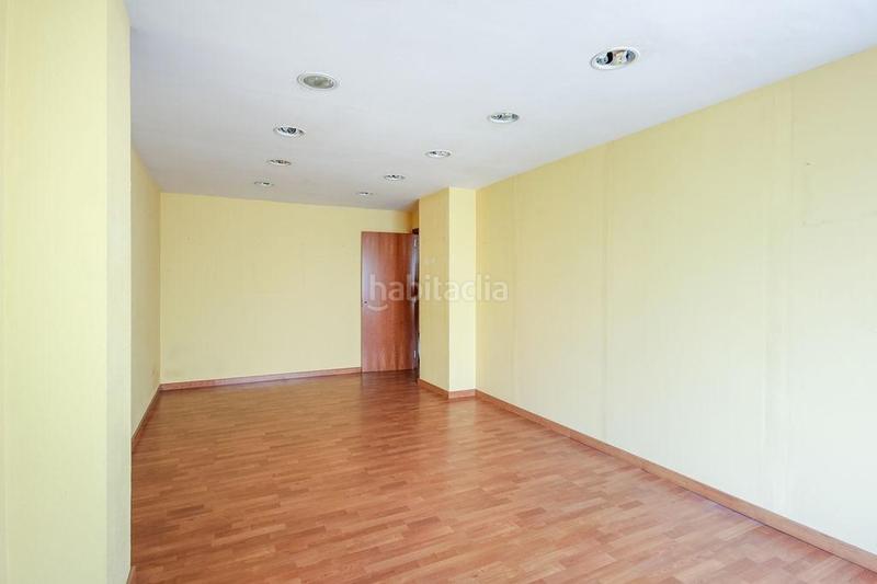 Foto 2bf669f0-e7da-4d3a-bd15-4df9546c25cf. Bureau dans La Bordeta Barcelona