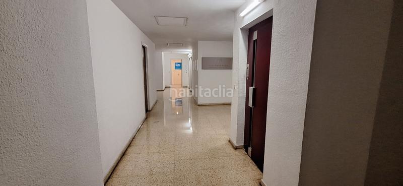 Foto a5397be2-8023-4c3b-8ffb-251f91adf08c. Bureau dans La Bordeta Barcelona