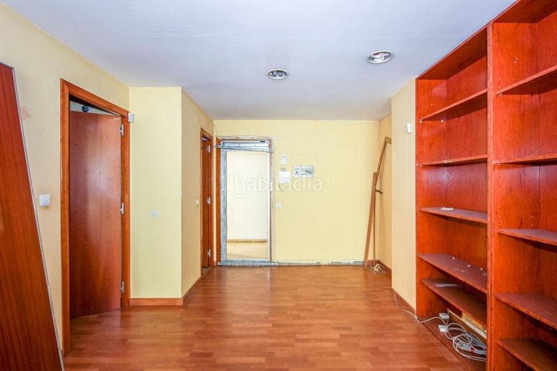 Foto c1d50756-d61a-4c4a-a81c-d11da0b04539. Bureau dans La Bordeta Barcelona