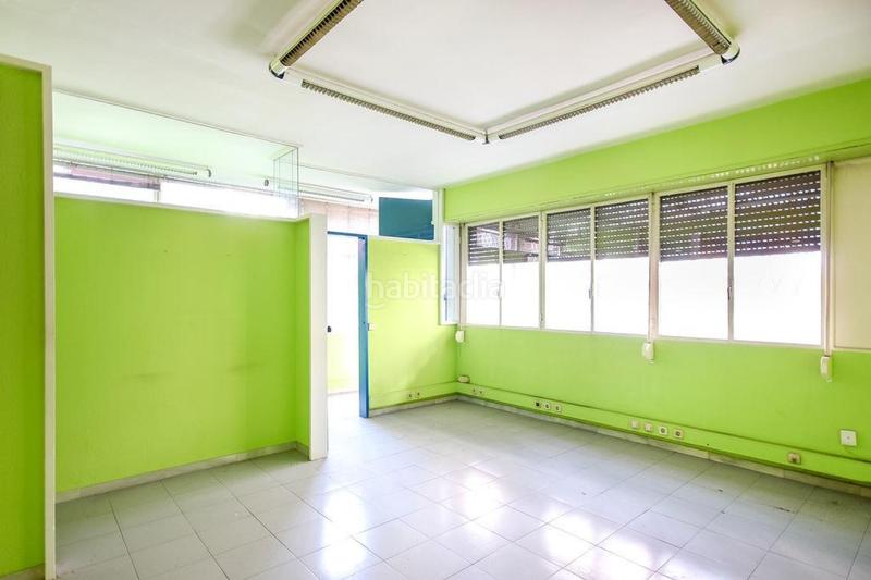 Foto 8bddd9af-a7d4-4040-883b-36c66b61a184. Ufficio con riscaldamento in La Nova Esquerra de l´Eixample Barcelona