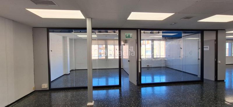 Foto 7ac85c82-739f-4738-b881-253ebe83c3e4. Miete büro mit heizung in Barri de les Corts Barcelona