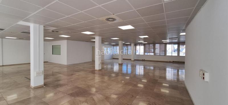 Foto 51ae797f-287f-42cc-b637-345f45988a77. Miete büro mit heizung in Barri de les Corts Barcelona