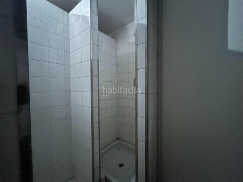 Foto 9206cb5a-d260-4252-bfae-f489ee8ed4a2. Local comercial amplio local en venta en zona alta en Barcelona