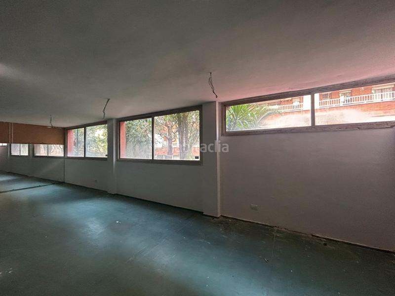 Foto f784c661-07cb-47e1-a2fe-f95c565738ea. Local comercial amplio local en venta en zona alta en Barcelona