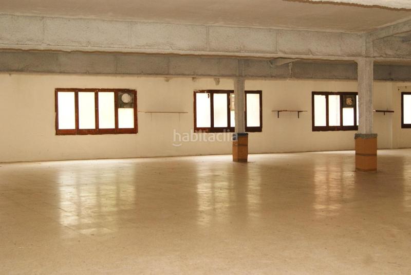 Foto 623232ee-1a6c-4eb0-b53b-251e6366b273. Rent business premise in Cerdanyola Sud Mataró