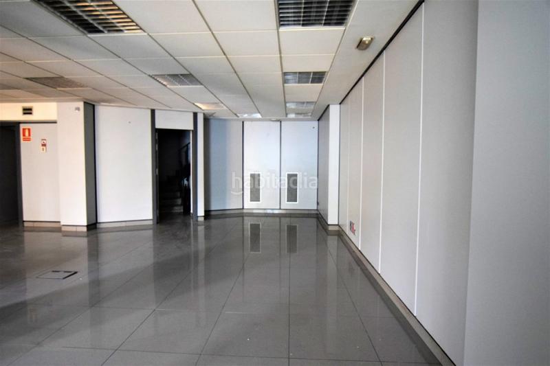 Foto a165cddc-8f1c-4741-9502-2c1d8f6e0cbe. Alquiler local comercial alquiler local comercial en calle felipe ii, 1 Navas en Barcelona