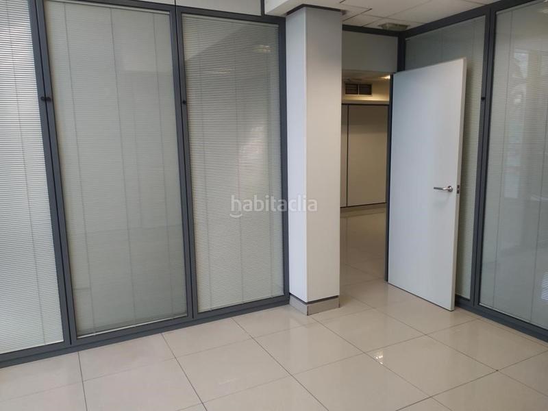 Foto eba93537-98b1-4577-869a-10d081184b28. Alquiler local comercial alquiler local comercial en calle felipe ii, 1 Navas en Barcelona