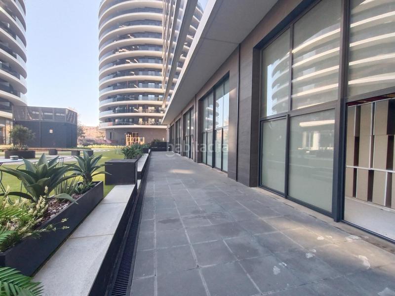 Foto 5247cf98-42ef-4cc1-b59e-63d08864eacc. Alquiler local comercial  en alquiler en av. carrilet, 2, la marina montjuic en Barcelona