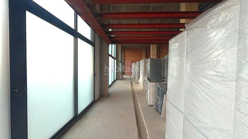 Foto 9a4ae911-8f83-4bab-bdb4-c5cf4cab3a10. Rent business premise in La Bordeta Barcelona