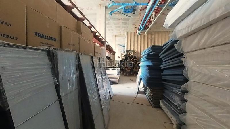 Foto a4f2d081-20e2-4a83-9c37-717797b753ba. Rent business premise in La Bordeta Barcelona