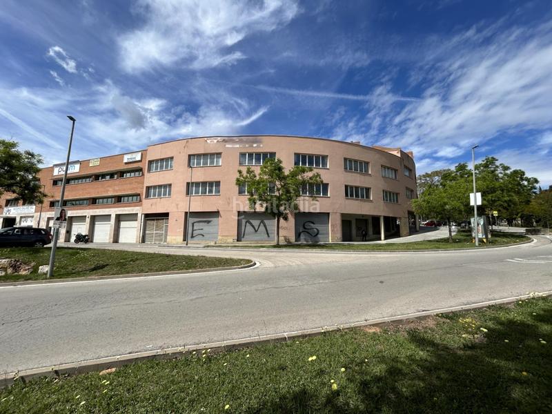 Foto beab2c84-8b0c-47fd-b619-e7676272426a. Local comercial a Santa Coloma de Cervelló