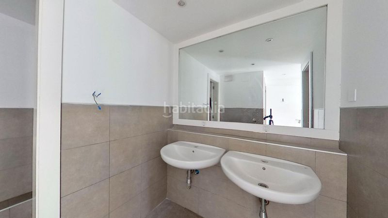 Foto dff307db-bb98-4ac0-ac3f-8157fdabc1de. Local comercial a Centre Prat de Llobregat (El)