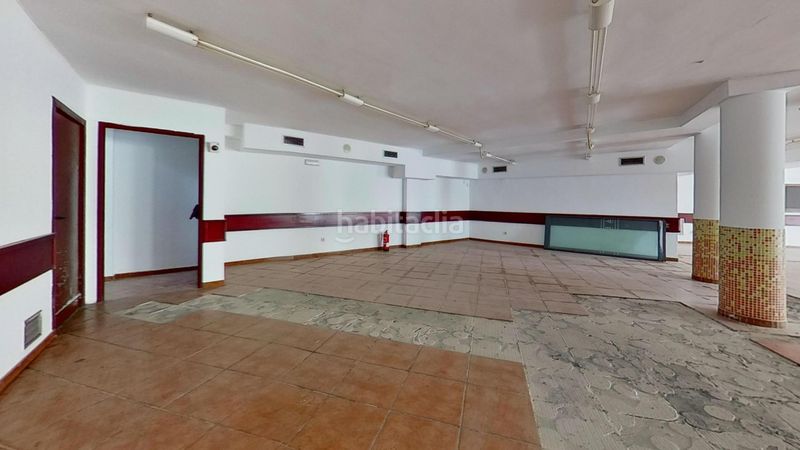 Foto e0cb703d-6304-46be-a1f7-f2a1a36d1cf7. Local comercial a Centre Prat de Llobregat (El)