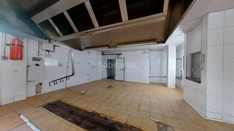 Foto e7c903b4-2211-4a00-b0bf-4b2c31257838. Local comercial a Centre Prat de Llobregat (El)