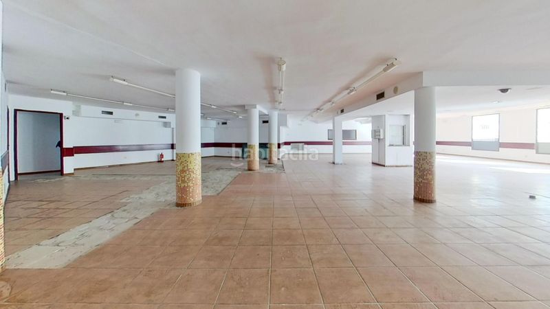 Foto ec983c21-6747-4443-8243-008ff702dfb1. Local comercial a Centre Prat de Llobregat (El)