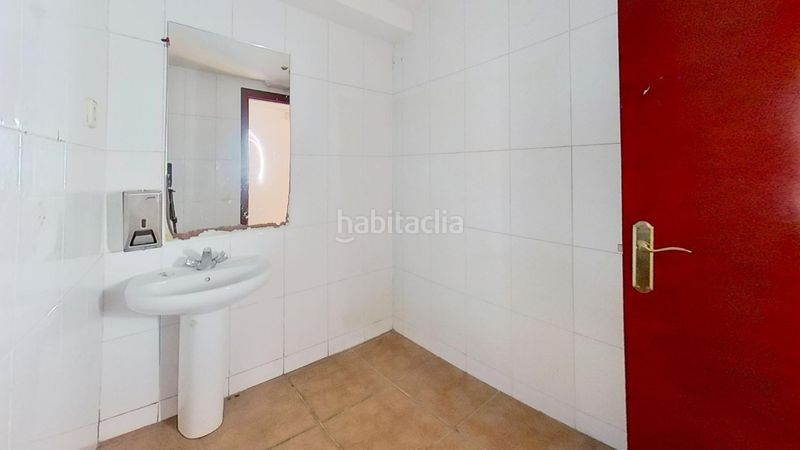 Foto ede81e78-e587-49f3-9dc0-40f1141d6e37. Local comercial a Centre Prat de Llobregat (El)