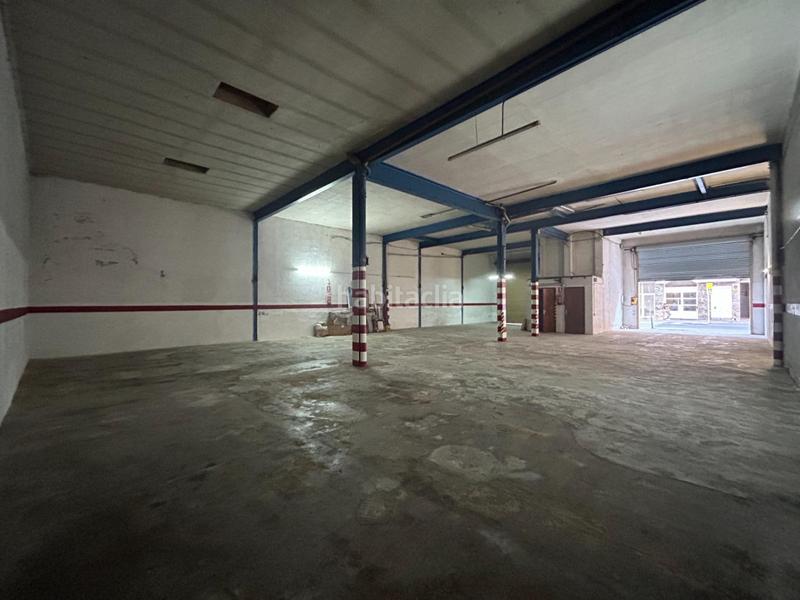 Foto 77ad9376-f6f4-4ae6-bdb1-70fdf0c26f17. Alquiler local comercial en el vendrell - sant vicenç 23 local comercial diáfano en alquiler en av. sant vicenç, el vendrell en Vendrell (El)