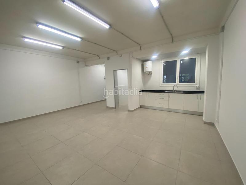 Foto 1f382f8a-bfaa-4309-a3f8-72abe44f3fa8. Alquiler local comercial local en alquiler en calle zamora Poblenou, en Barcelona