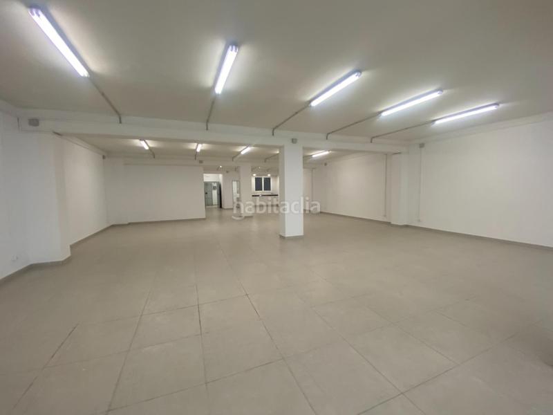 Foto f99f33e4-27db-4e0e-9d5f-31576c63f417. Alquiler local comercial local en alquiler en calle zamora Poblenou, en Barcelona