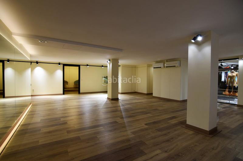 Foto cf3918d9-52d5-4d50-963b-df7557a2b2a7. Locale commerciale in Barcelona - calle madrazo 124 in Barcelona
