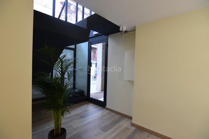 Foto dd788581-cc6b-41d2-8209-953ec2fed7ce. Locale commerciale in Barcelona - calle madrazo 124 in Barcelona