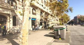 Local Comercial  Barcelona - avenida avinguda del paral·lel. Local en venta con rentabilidad en avenida del parallel  sant an