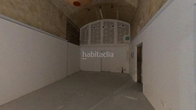 Foto 16baefc5-3d9e-489b-a96c-934ad020bb51. Alquiler local comercial  en alquiler con licencia de degustación en plaza sant just, barrio gótico en Barcelona