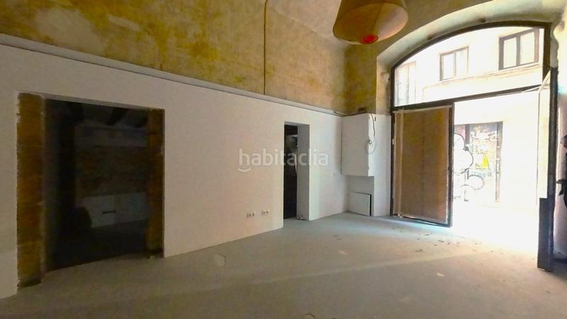 Foto 0fb0fa95-26f3-4906-97ea-4749a9ddc62c. Lloguer local comercial a Gòtic Barcelona