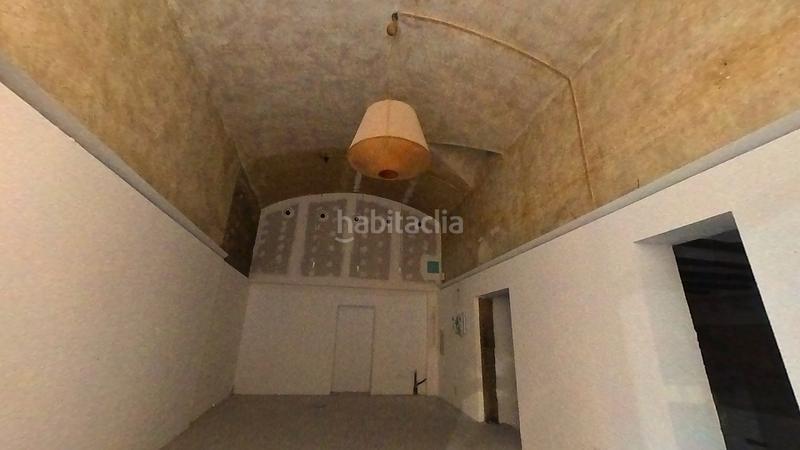 Foto e6aaf1cb-a1fd-442b-b690-90d4337bb7d1. Lloguer local comercial a Gòtic Barcelona