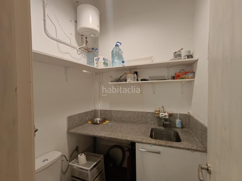 Foto b8d482b8-a99e-4da1-bbf0-92b30f42d0fd. Alquiler local comercial  esquinero en alquiler en calle canvis nous, ciutat vella en Barcelona