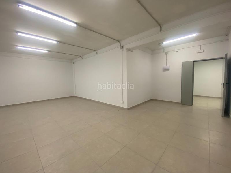Foto 5aa8f87f-33f6-4206-9067-f9a8a2f1e7b1. Location local commercial dans Poblenou Barcelona