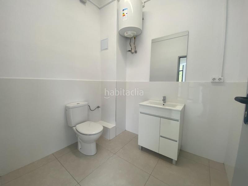 Foto 8ceea854-ddb5-4c08-ae3f-b914f056ddd9. Rent business premise in Poblenou Barcelona