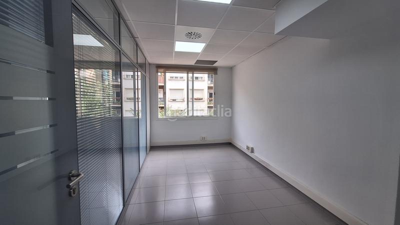 Foto 199dbc8c-4e06-4f52-bd31-56fb8d56d246. Miete büro in La Nova Esquerra de l´Eixample Barcelona