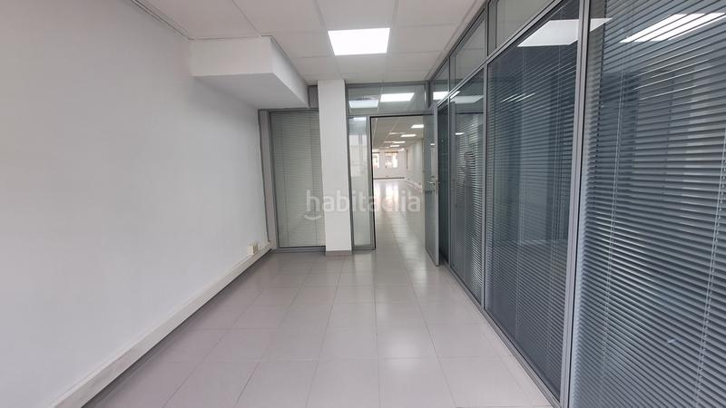 Foto eaf79be9-e2a2-48b7-8619-fa6bface7064. Miete büro in La Nova Esquerra de l´Eixample Barcelona