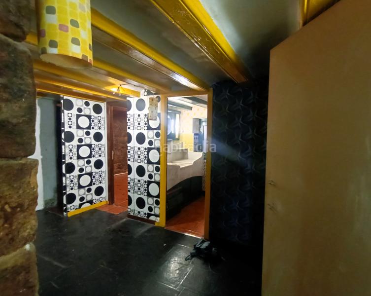 Foto 5501af47-c2d9-41e6-957b-81d88c254021. Local comercial a Gòtic Barcelona