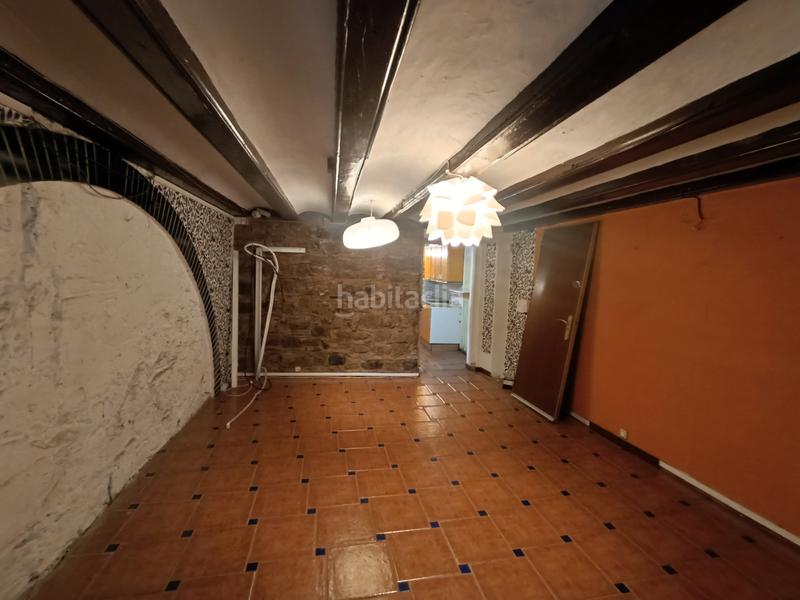 Foto b356df66-3dae-4d32-aa1f-9cd66f531118. Local comercial a Gòtic Barcelona