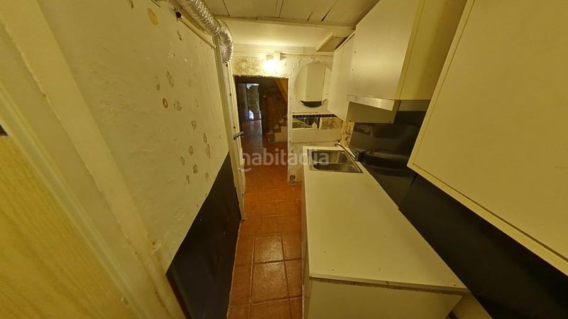 Foto c94730d8-d0ba-4a9b-973f-7172f7d7037c. Local comercial a Gòtic Barcelona