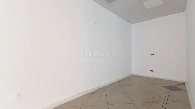 Foto 40b48039-2556-4d29-8eeb-fd6c1db781c6. Location local commercial dans El Clot Barcelona