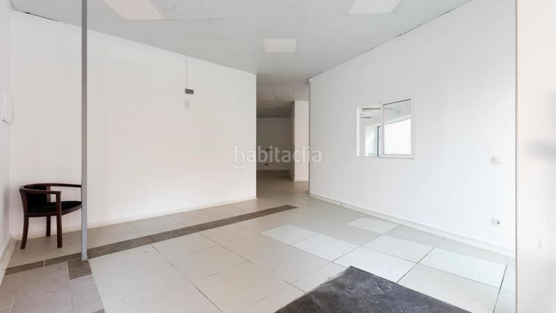 Foto ae6332d6-949d-45c6-94a4-97ce63e3e1f6. Location local commercial dans El Clot Barcelona