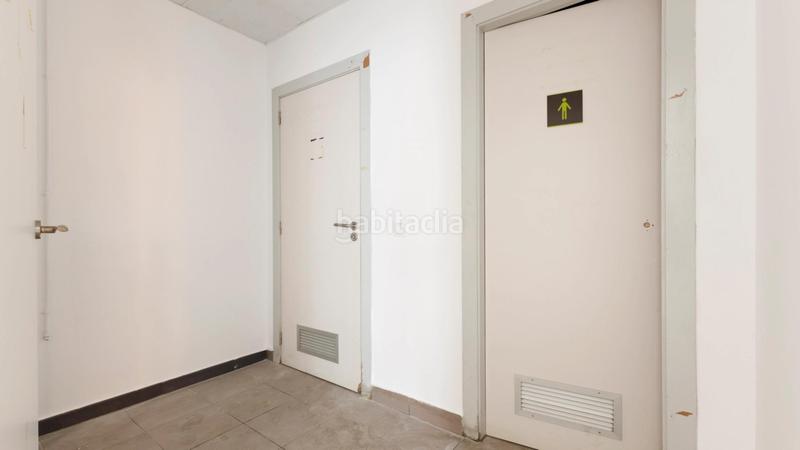 Foto 19eb21b8-04ed-4ebd-a5d9-0ccedd28fb98. Rent business premise in El Clot Barcelona
